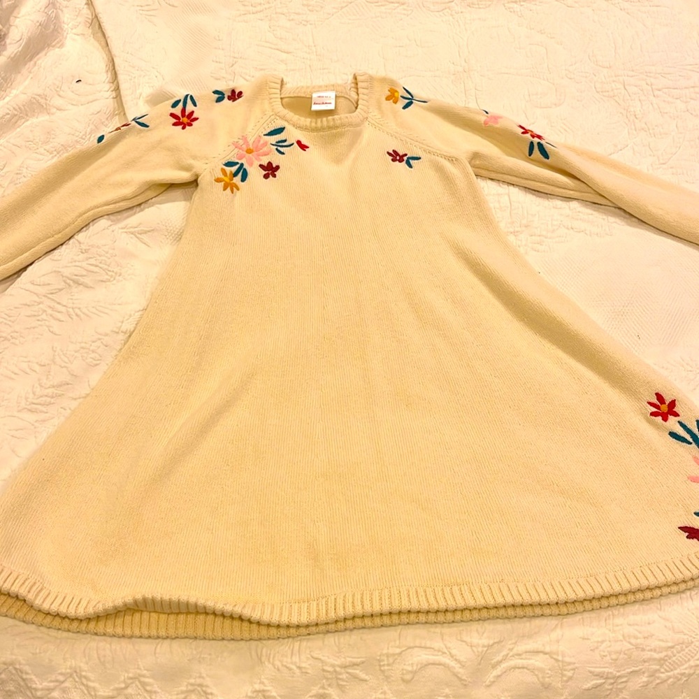 Size 10 Hanna Andersson embroidered dress, cream color. Soft